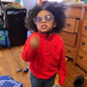 Meet your Posher, Tia